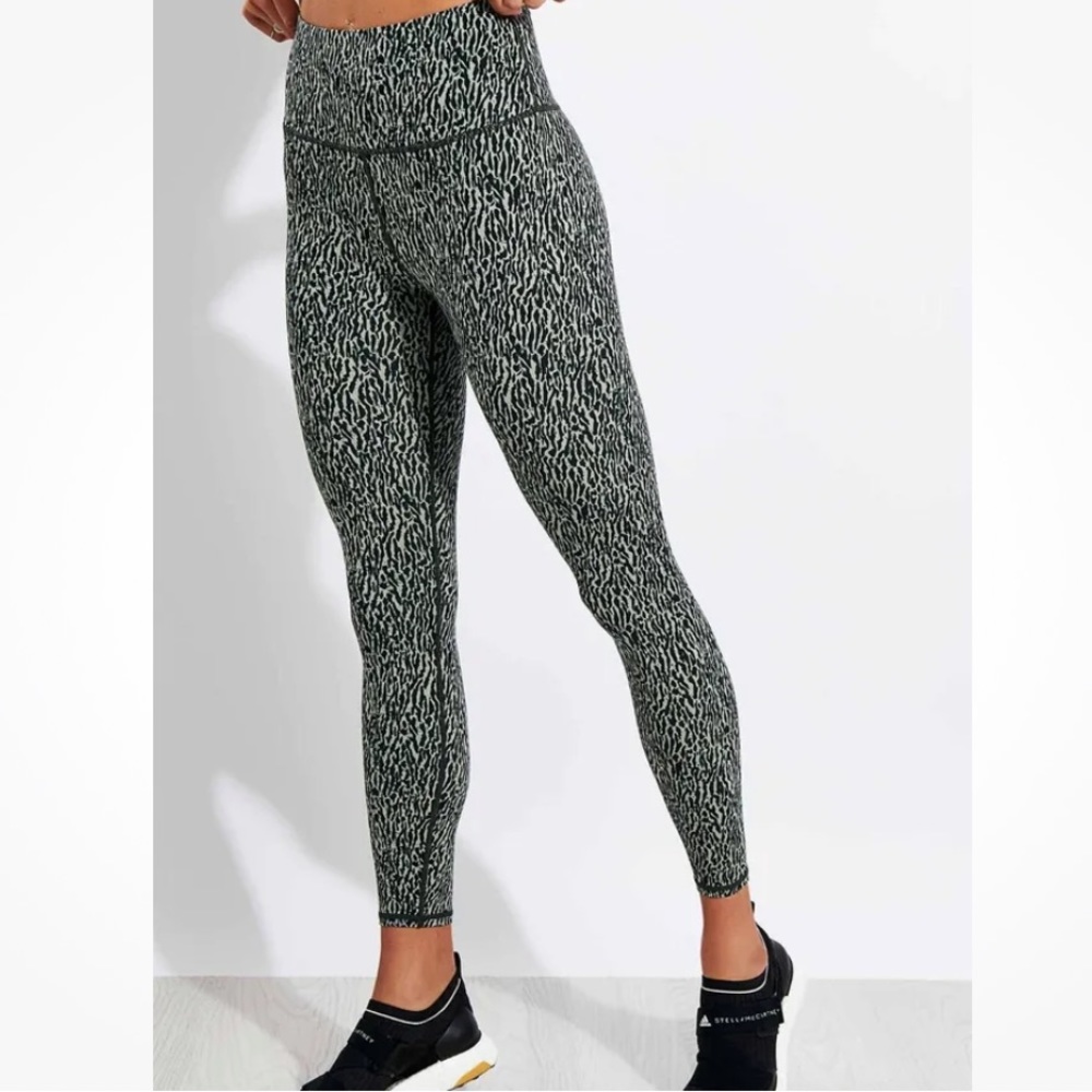 VARLEY Century High Rise Legging in Textured Grain Zebra Animal Print, Size S